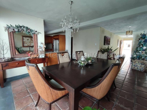 Te Invito A Visitar Esta Hemosa Casa En Venta Ubicada En Piedras Pintadas Urb Trigal Norte Cod 24-13394 Eloisa M