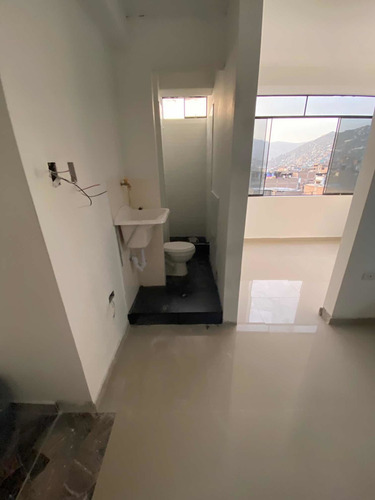 Alquiler De Mini Departamento 1 /2 Cuartos -san Juan De Lurigancho (estación Bayóvar)mariscal Cáceres