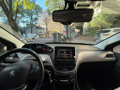 Peugeot 208 1.6 Feline Tiptronic