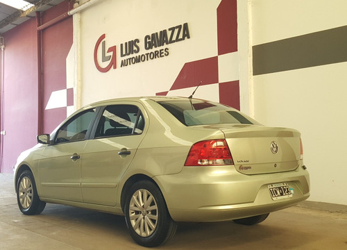 Volkswagen Voyage 1.6 Highline 101cv