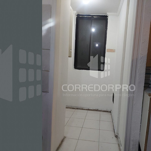 Departamento Con 2d + 1b Y Terraza. A Pasos Del Metro Moneda