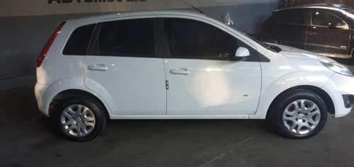 Imagem 4 de 12 de Ford Fiesta 2014 Hatch Se 1.0 Flex Completo - Novo