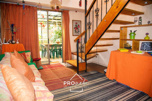 Casa En Venta, Cip, 7 D Y 6 B Las Condes Metro Los Dominicos