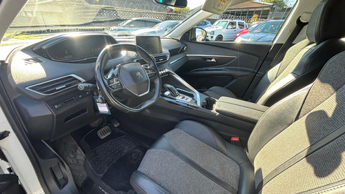Peugeot 3008 ALLURE BLUEHDI 1.5 AUT