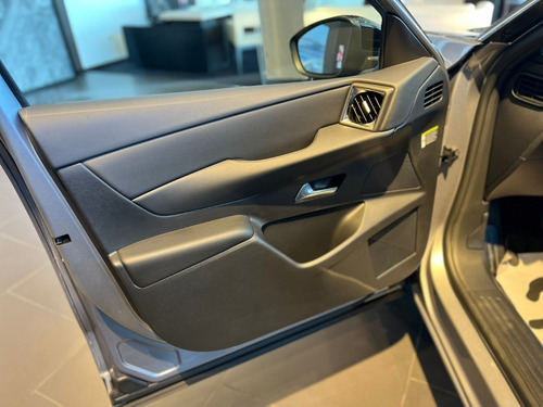 Imagen 6 de 10 de Ds 3 Crossback Puretech 155 Rivoli At8 My - Ds Store Córdoba