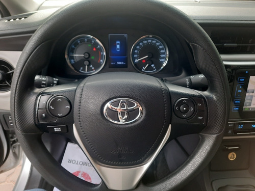 Imagen 13 de 20 de Toyota Corolla 2017 1.8 Xei Mt 140cv