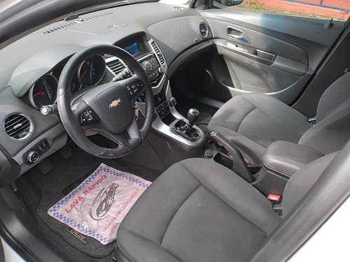 Imagem 11 de 14 de Chevrolet Cruze Cruze Hb Sport Lt 1.8 16v Flexp. 5p Mec Fle