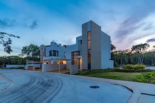 Casa En Venta En Playa Del Carmen, Bali, Increíbles Amenidades Y Sports Club - foto 1
