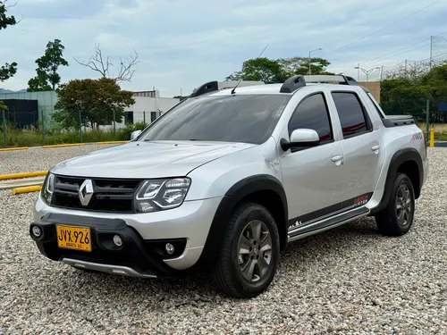 Renault Duster Oroch 2.0 Intens 4X4