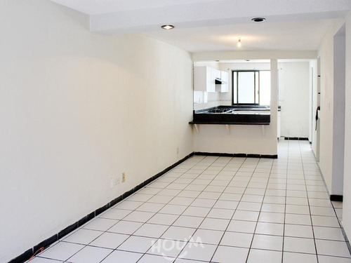 Departamento En Bosques De Aragón, Nezahualcóyotl Con 3 Habitaciones