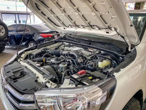 Toyota Hilux 2.7 4x4