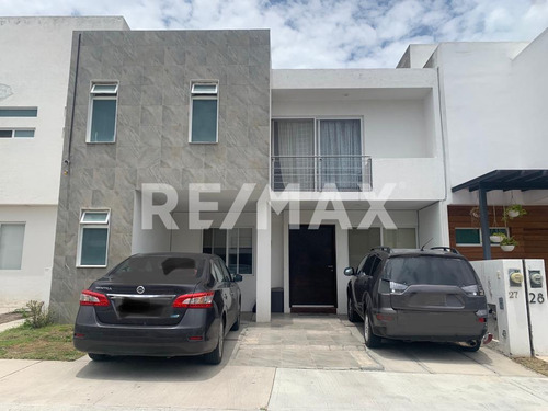 Venta Casa Hda Santa Fe Juriquilla 