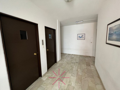 Imagen 13 de 13 de Venta Apartamento 2 Dormitorios Edificio Islamar. Playa Brava - Punta Del Este