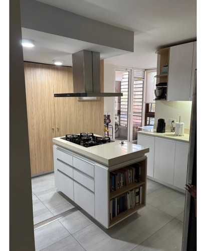 Departamento En Barnechea/ Primer Piso Con Jardin