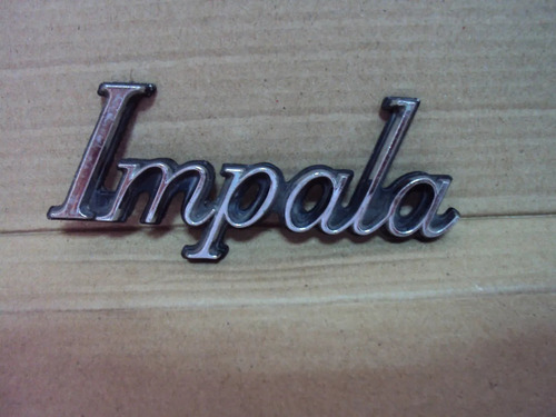 Emblema Impala Usado