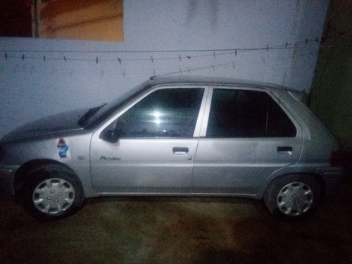 Peugeot 106 Ano 99 Passion