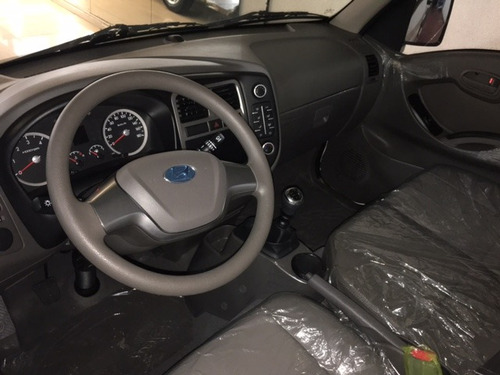 Imagen 6 de 7 de Hyundai H100 2023 2.5 Truck C/caja