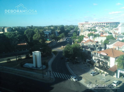 Imagen 5 de 13 de Oficina Aaa En Venta - Sobre Av. Libertador Con Vista Al Rio!