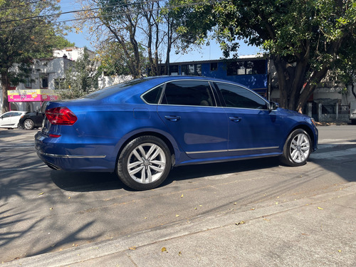Volkswagen Passat 2.5 R-line At