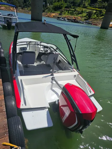 Bote Formula 2000