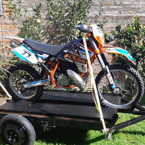 Campeón!! Moto Enduro Ktm 300 **reparada**