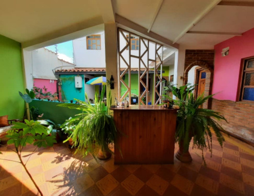 Imagen 1 de 6 de Casa Ideal Para Posada, Consultorios, Centro Comercial