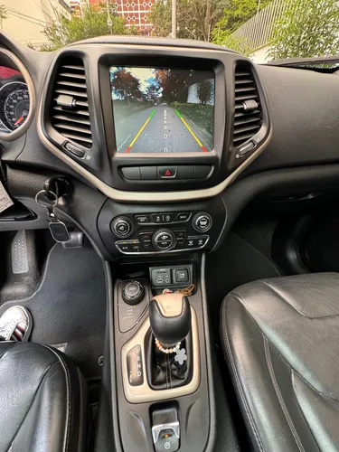 Jeep Cherokee LONGITUDE PLUS 3.2