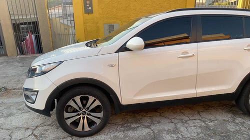 Imagem 1 de 6 de Kia Sportage 2013 2.0 Lx 4x2 Flex Aut. 5p