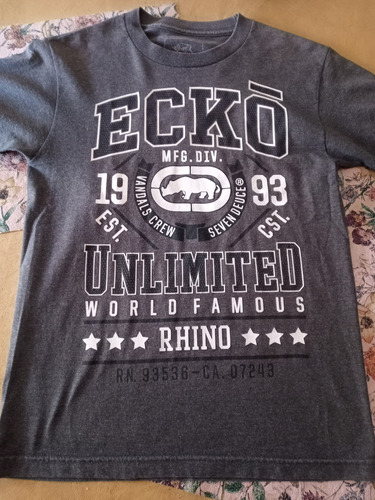 Remera Ecko Unltd Talle S  // Belgrano 