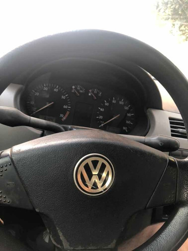 Volkswagen Gol 1.0 Plus 4p Álcool 2002