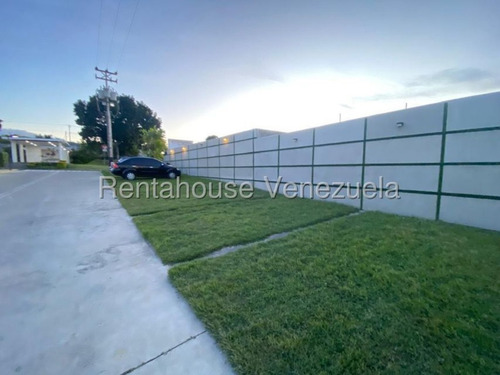Valeria Chong Casa Alquiler Cabudare Lara Avenida Intercomunal Oportunidad Residencial Economico Código Inmobiliaria Rent-a-house 25-18352