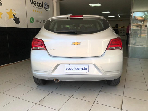 Imagem 4 de 13 de Chevrolet Onix Hatch 1.0 4p Flex Joy