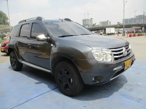 Renault Duster DYNAMIQUE 4X2 2000CC AT AA