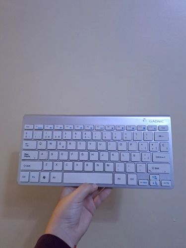 2872822760