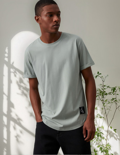 Polera Badge Turn Up Sleeve Verde Calvin Klein