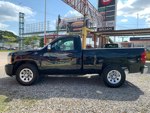 Imagen 4 de 14 de Chevrolet Silverado 2010 E 1500 5vel Cab Reg Aa 4x2 Mt