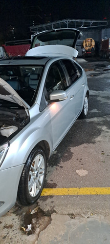 Ford Focus 2 2.0 Ghia At