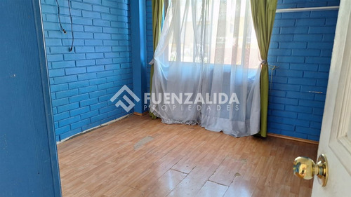 Casa En Venta Aislada De 3 Dorm. En Maipú, Villa Los Héroes