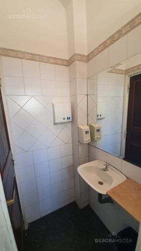 Imagen 9 de 13 de Oportunidad! Oficina A La Venta Ubicada En Recoleta! Reciclada A Nuevo! Con Renta