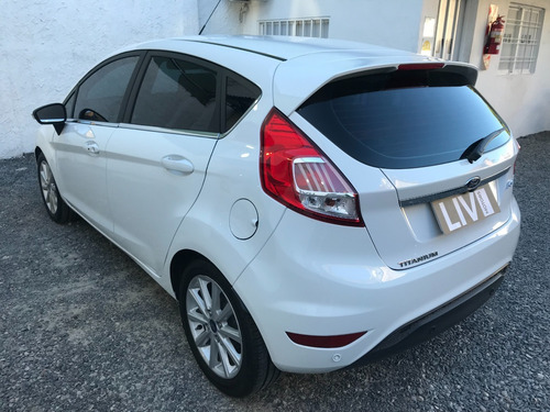 Imagen 6 de 15 de Ford Fiesta 1.6 Titanium At C/gnc Año 2018 - Liv Motors