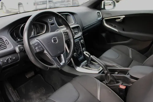 Volvo V40 2019