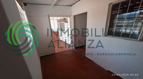 Casa En Venta En Centro. Cod V61718