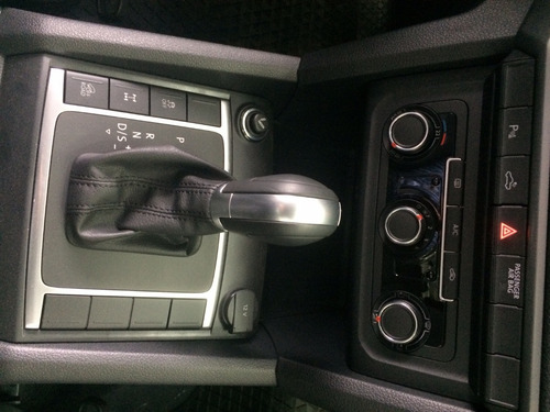 Imagen 14 de 15 de Volkswagen Amarok 180cv Comfortline 4x2 Automatica Pil 2022