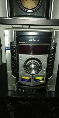 Imagen 5 de 6 de Equipo De Música Sony Genenzi Gn 600