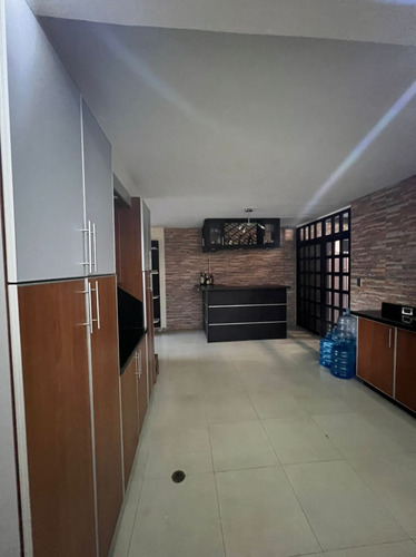 Townhouse En Manantial, Naguanagua. Residencia Tinajas De Manantial. (scarmt-16)