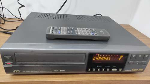 Vídeo Cassete Jvc Super Vhs Hr-s4700u C/controle (Usado)