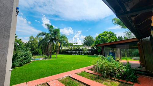 Venta Casa Quinta 2 Dormitorios Barrio Parque Las Lomadas Con Cochera