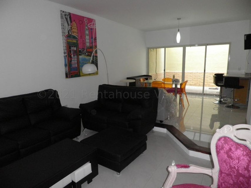 Imagen 4 de 10 de Eloisa Mejia Rentahouse Vende Townhouse En Trigal Norte Valencia 22-4129