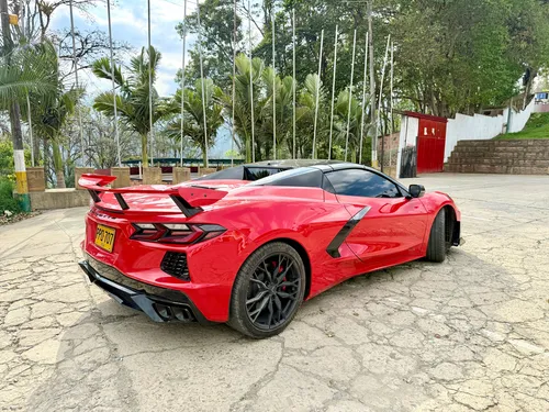 Chevrolet Corvette C8 2lt 2024