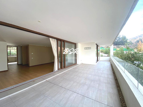 Excelente Depto De 3 D Mas Servicio Con Jardín Privado.